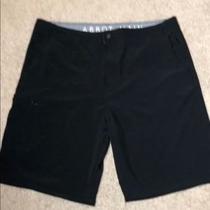 MENS BOARD/SWIM SHORT. NEW WITH TAGS. Size 40